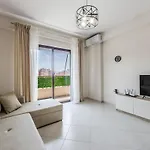Ivory Rose شقة *