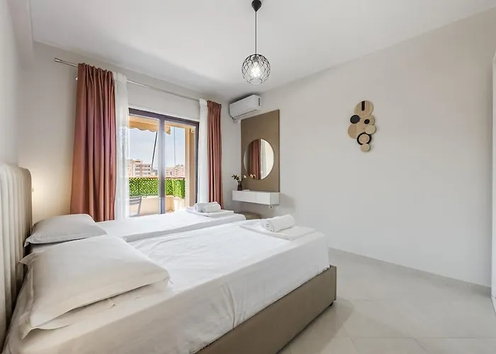 Ivory Rose * Vlorë